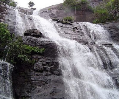 Best Travels in Madurai, Best Tour travel in Madurai, Taxi in Madurai,Car Hire in Madurai, Call Taxi in Madurai, Best Tour Operator in Madurai,Travels in Madurai,Online Cab Booking in Madurai,Car rental in Madurai