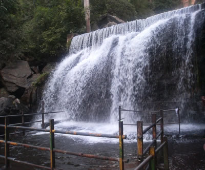 Best Travels in Madurai, Best Tour travel in Madurai, Taxi in Madurai,Car Hire in Madurai, Call Taxi in Madurai, Best Tour Operator in Madurai,Travels in Madurai,Online Cab Booking in Madurai,Car rental in Madurai