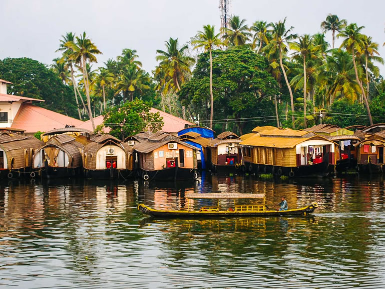 Taxi services for Madurai to thekkady tour, Best Car rental services for local travels, Best car rental for Madurai to Kerala tours