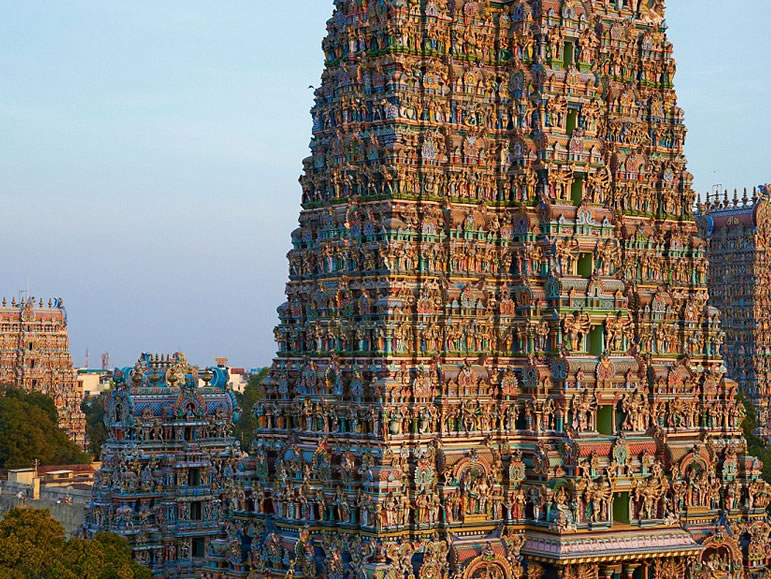 Taxi services for Madurai to thekkady tour, Best Car rental services for local travels, Best car rental for Madurai to Kerala tours,